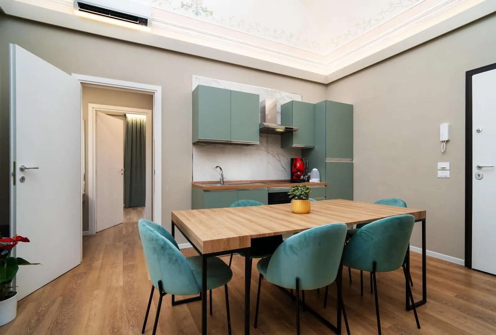 Apartahotel Archimedes Suites CTA Italia