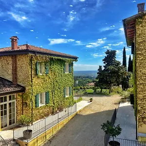  Agroturismo La Vineria Di San Mattia Italia